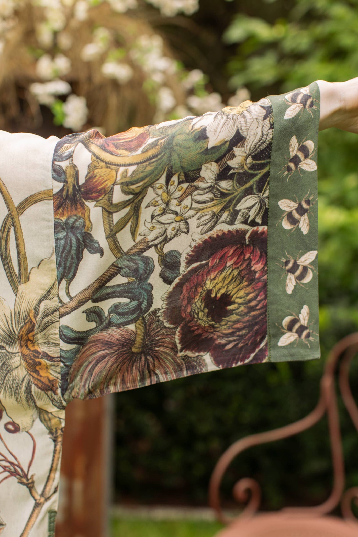 Love Grows Wild - Kimono Robe