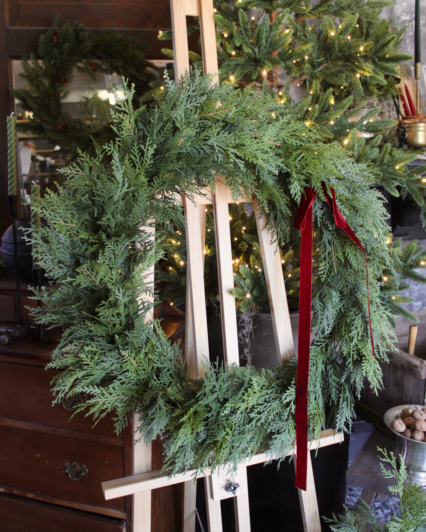 32” Fresh Touch Emerald Cedar Wreath