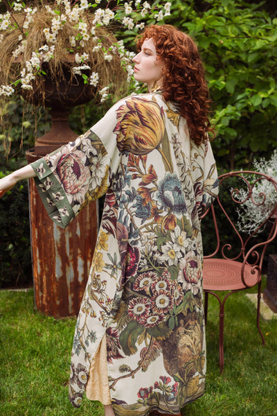 Love Grows Wild - Kimono Robe