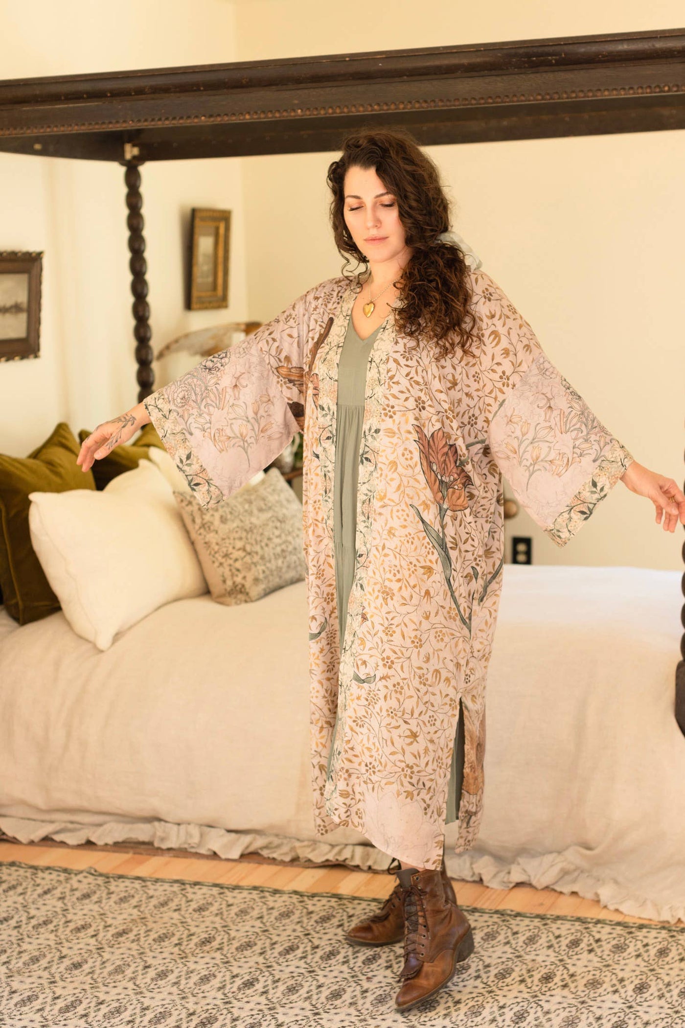 Folklore - Kimono Robe