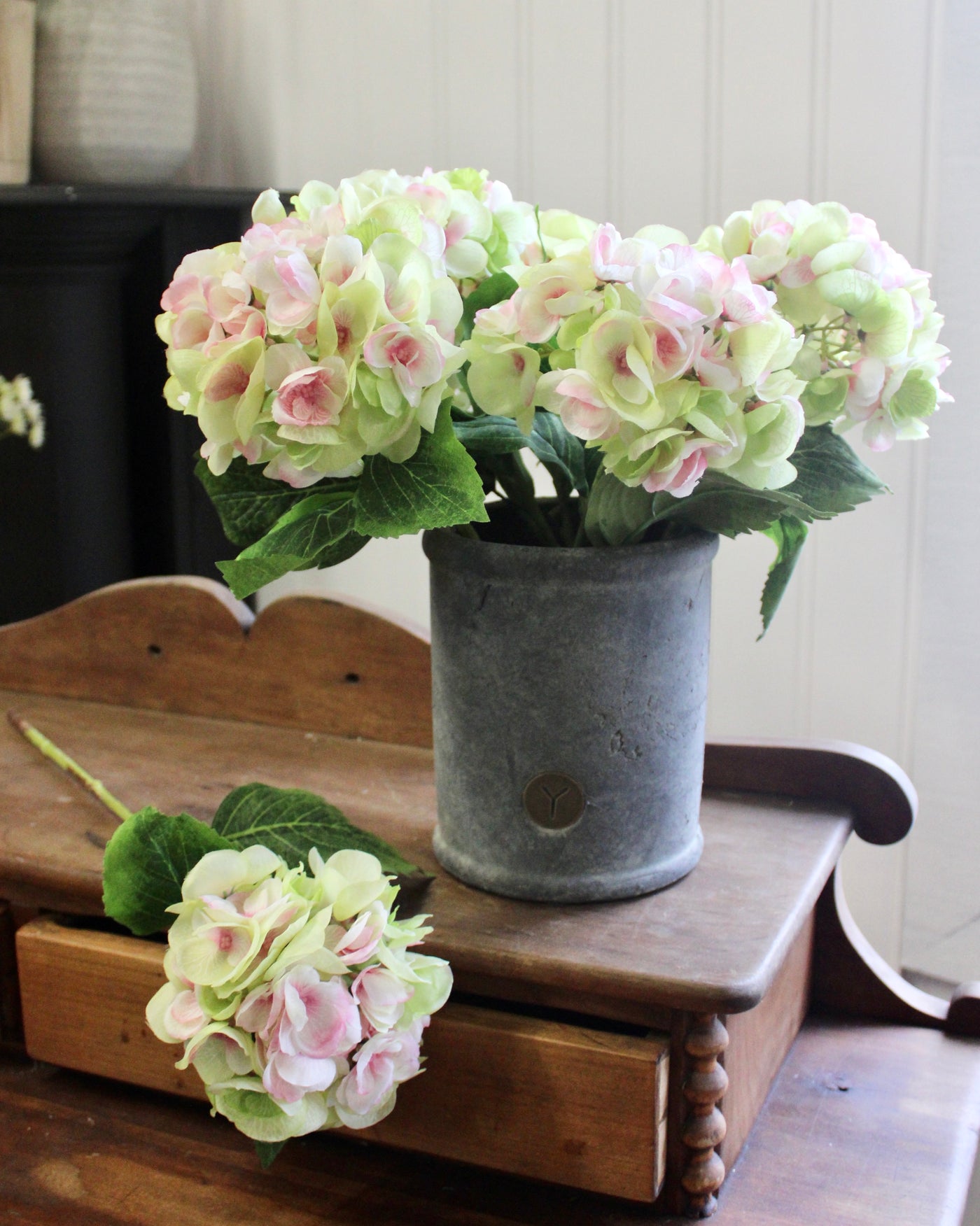 Pink & Green Hydrangea Stem