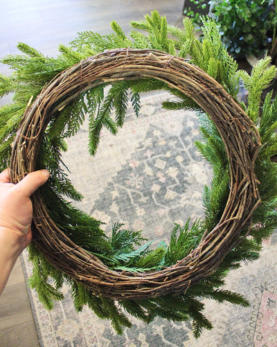 26” Fresh Touch Spruce & Cedar Wreath