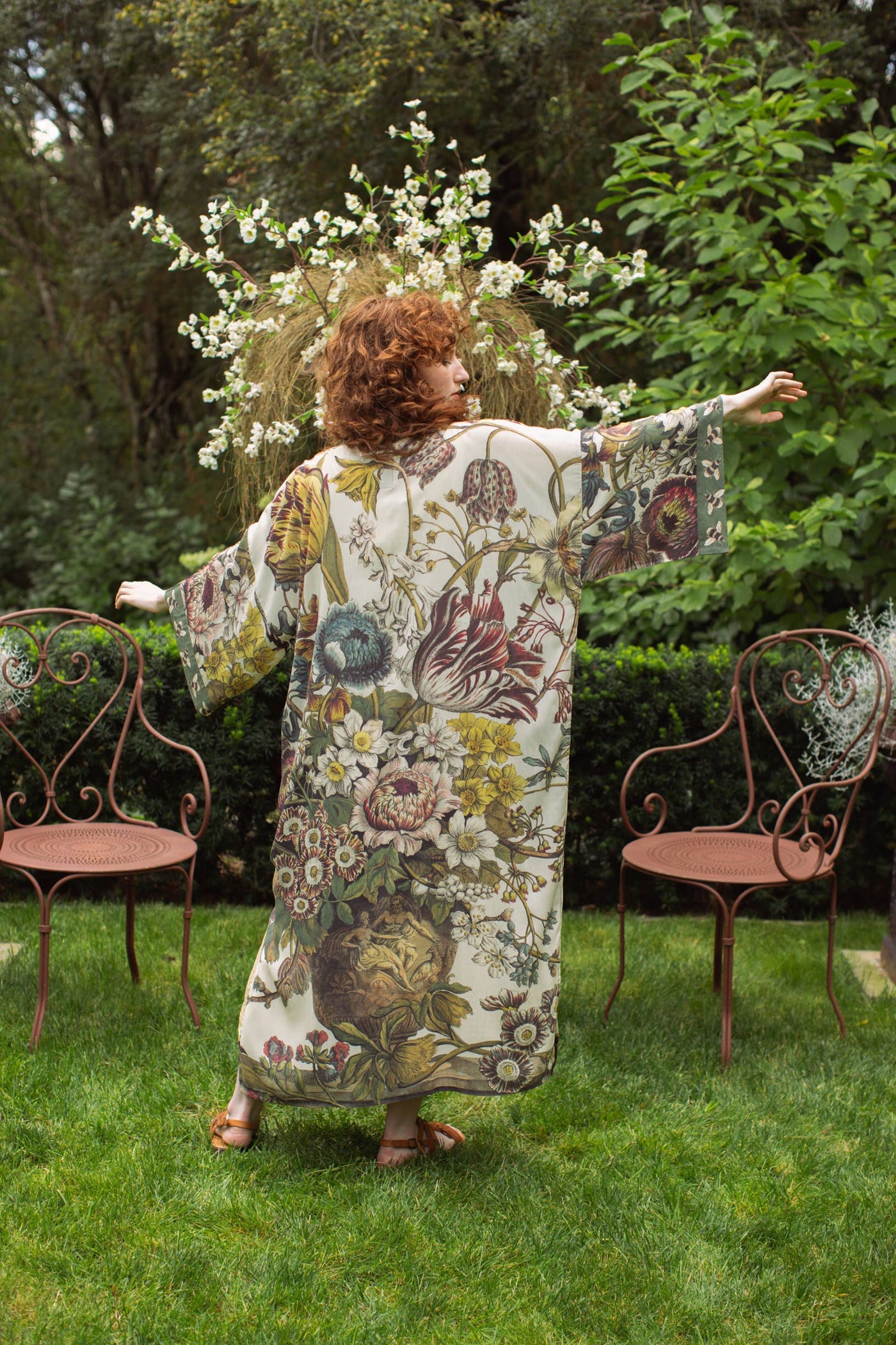 Love Grows Wild - Kimono Robe