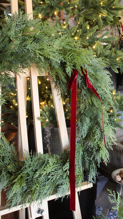 32” Fresh Touch Emerald Cedar Wreath