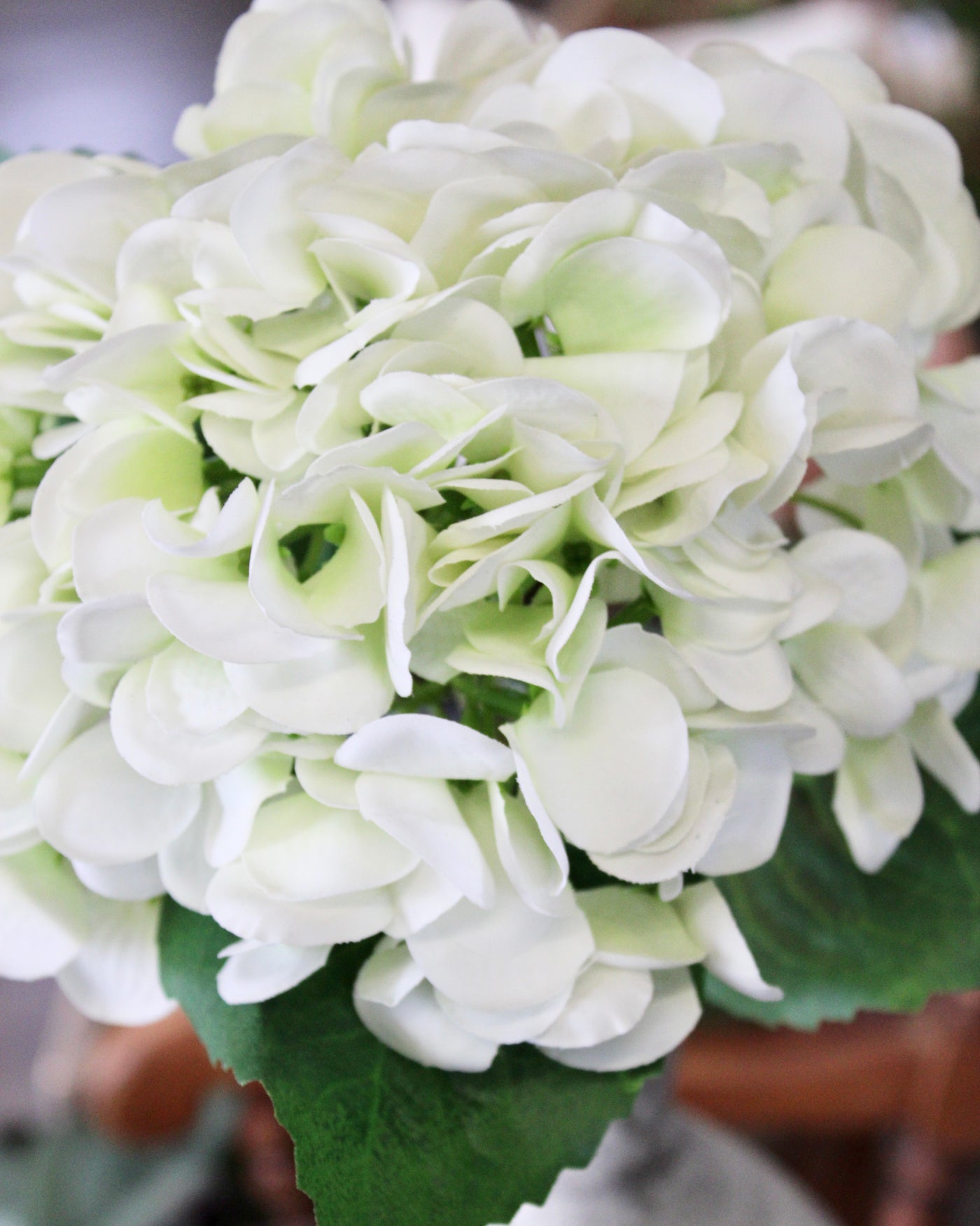 Fresh Touch White/Green Hydrangea Spray