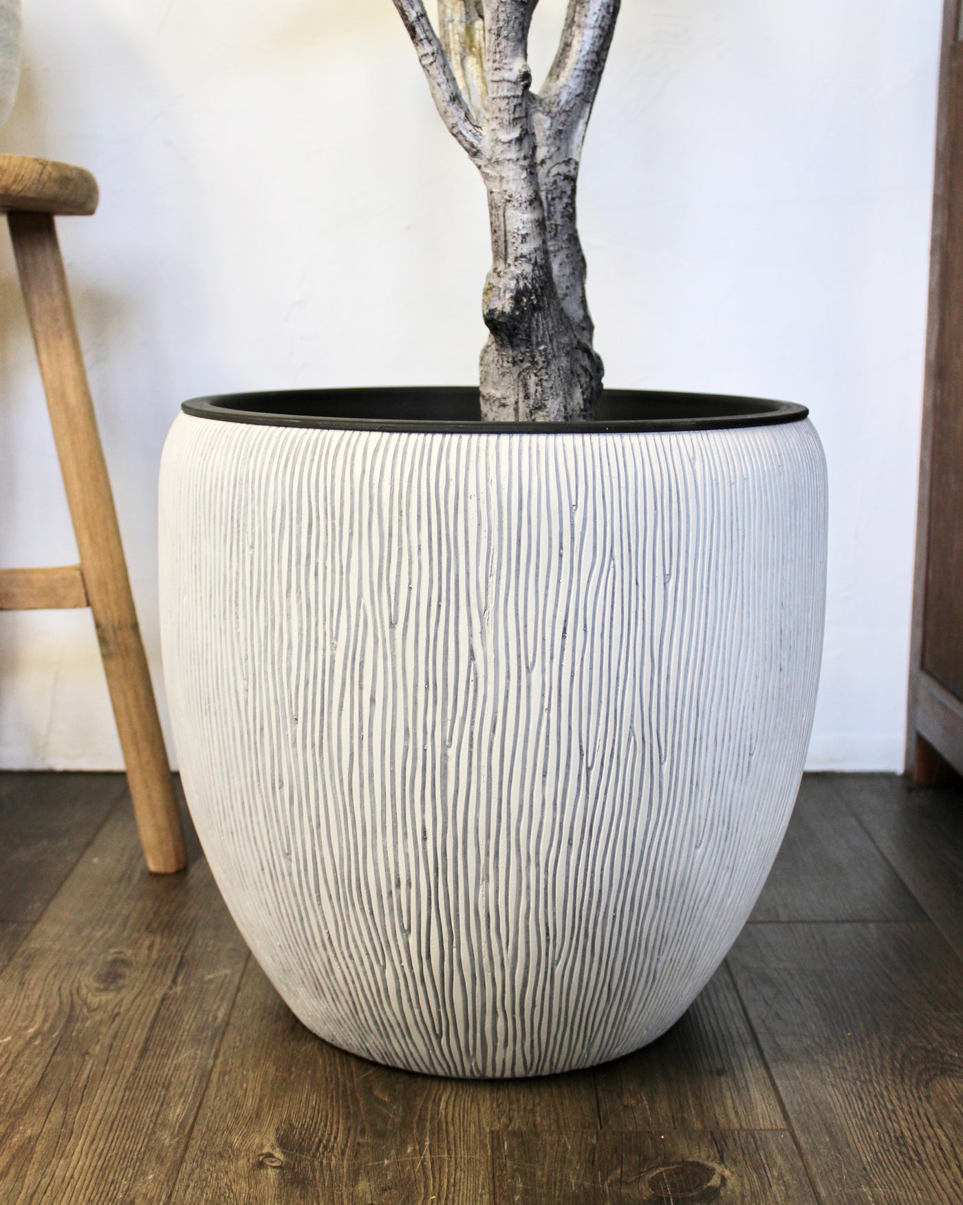 White Grooved Polystone Pot