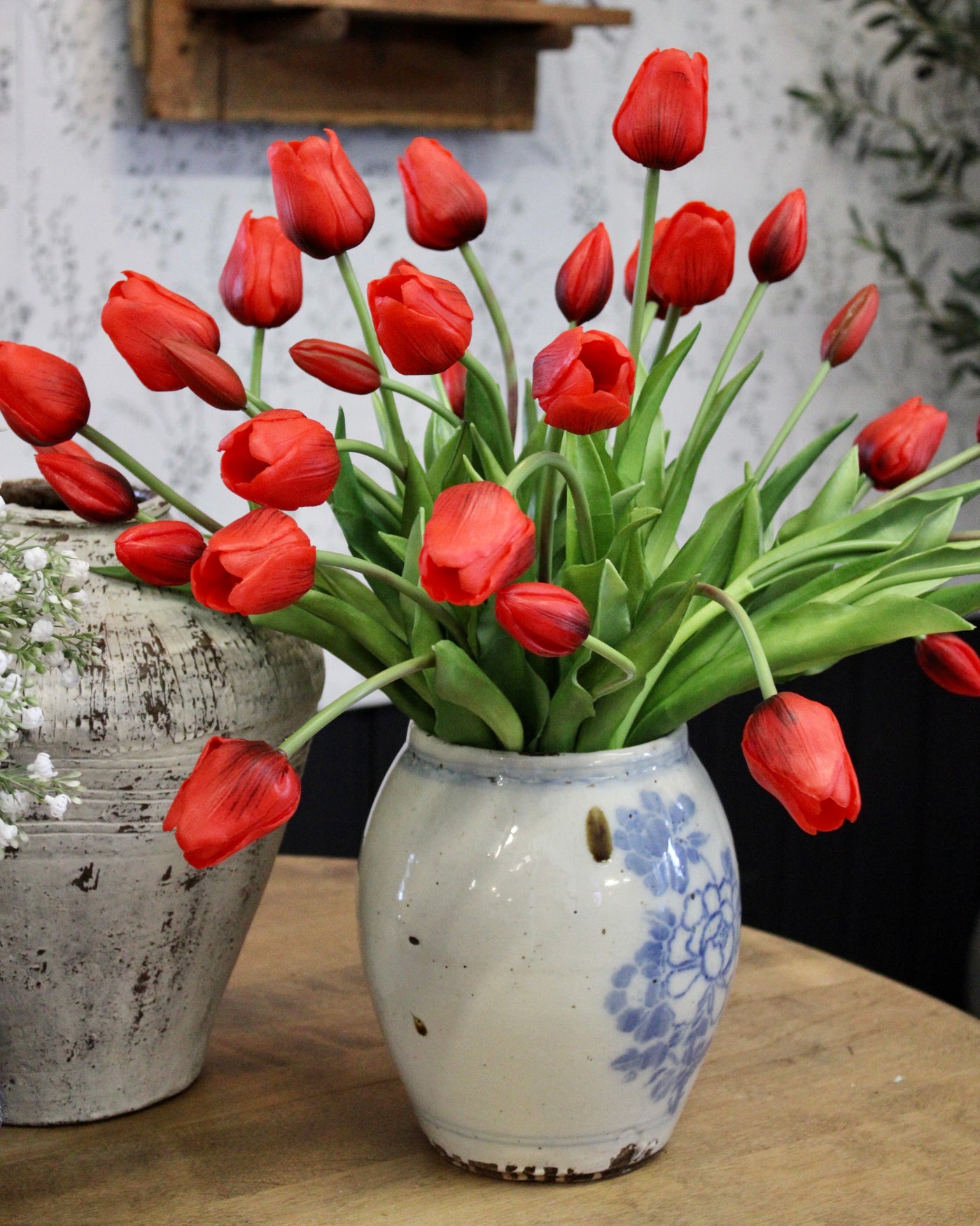 Red Tulip Bundle (7 stems)