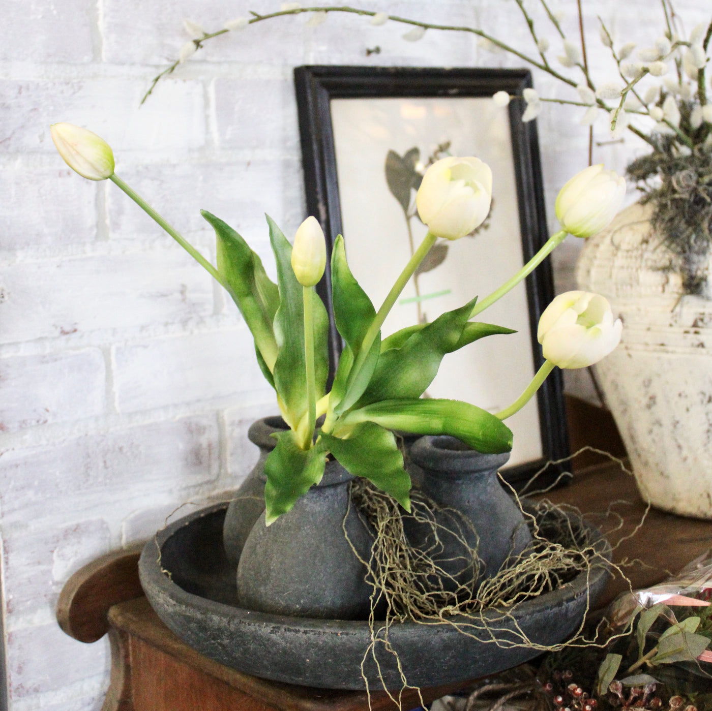 White Tulip Bundle (5 Stems)