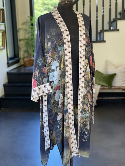 I Dream In Flowers - Kimono Robe