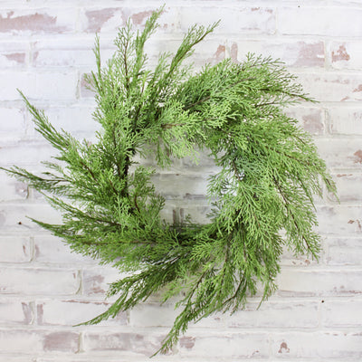 24” Fresh Cut Cedar Wreath