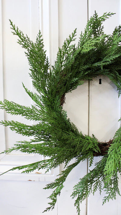 22” Western Cedar Wreath (Fresh Touch)